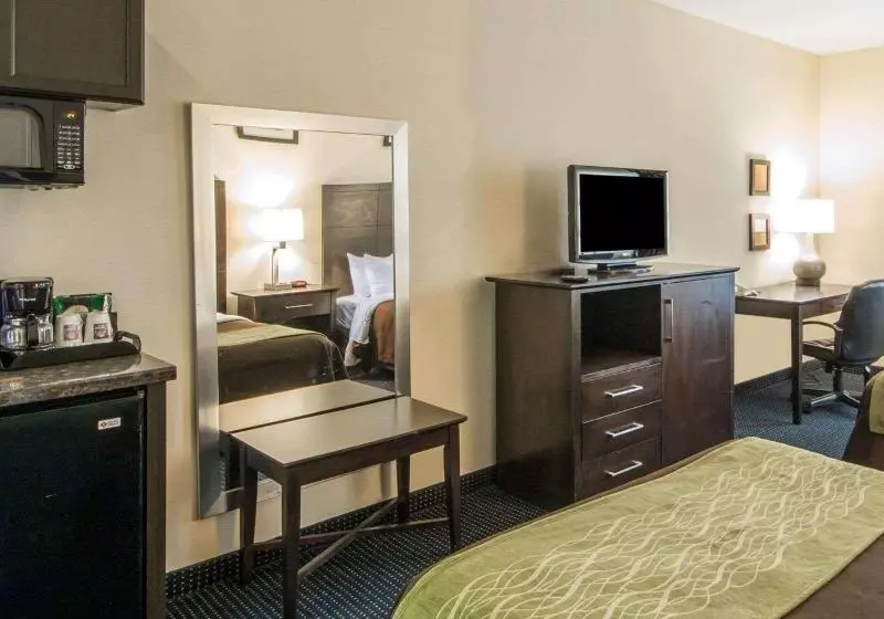 Standard-huone, Quality Inn Tulsadowntown West