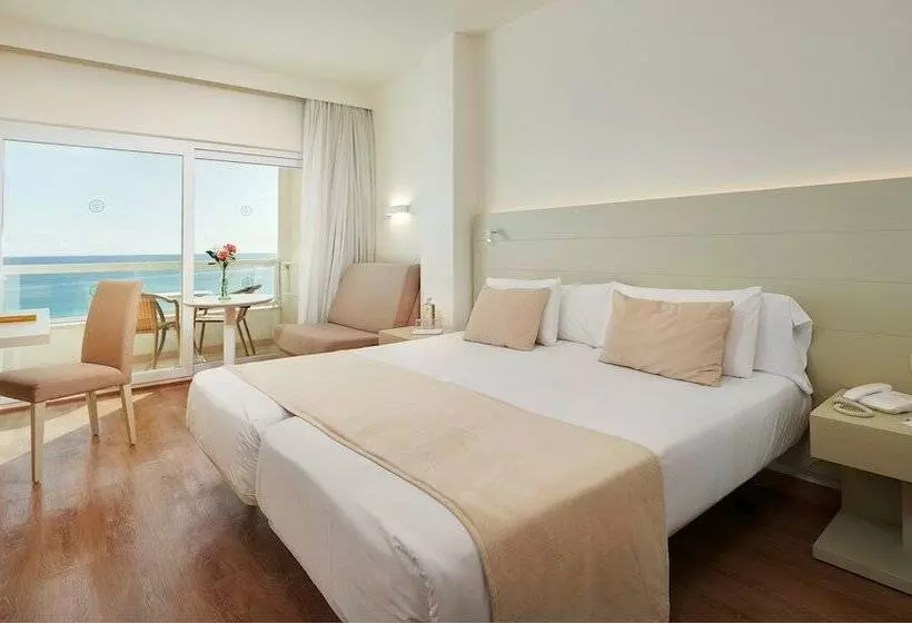 Triple Room Sea View, Sabina