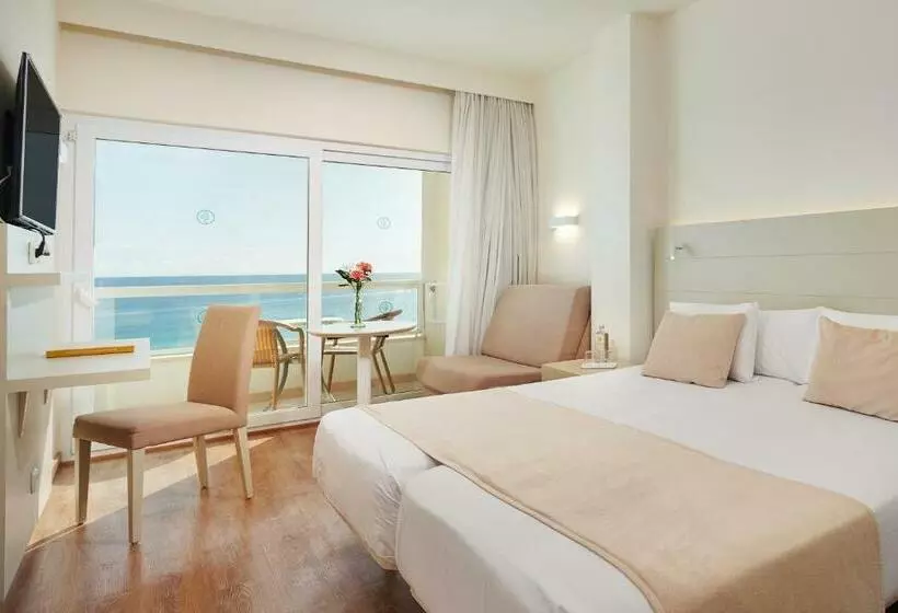 Triple Room Sea View, Sabina