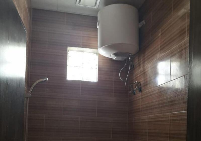 带观景的豪华间, Sandman Signature Vancouver Airport Hotel & Resort