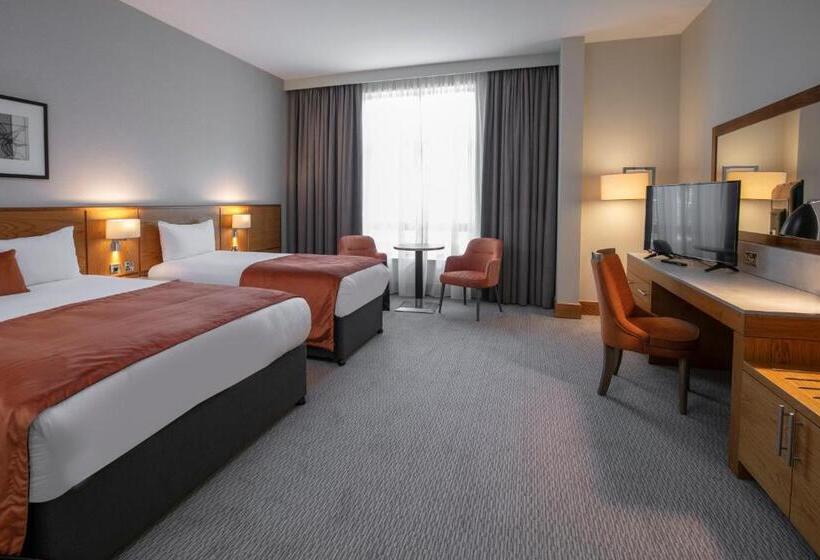 デラックストリプルルーム, The Crown London, Worldhotels Distinctive