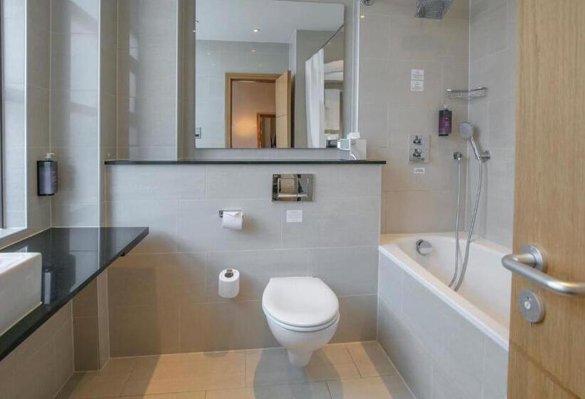 ファミリールーム, The Crown London, Worldhotels Distinctive