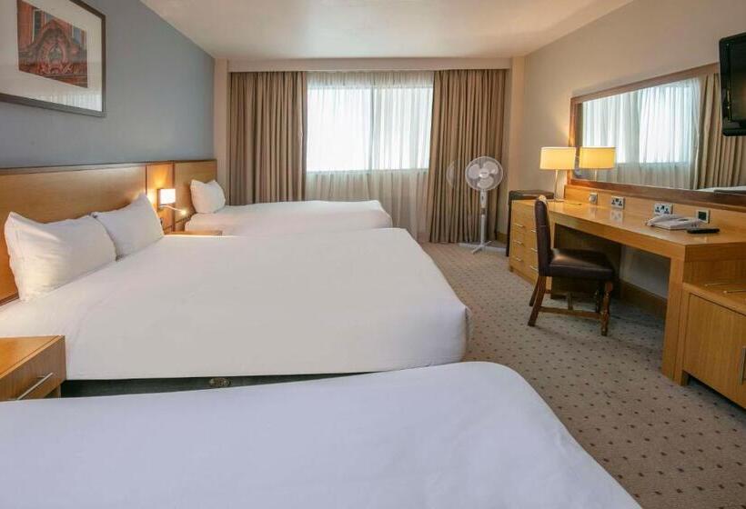 ファミリールーム, The Crown London, Worldhotels Distinctive