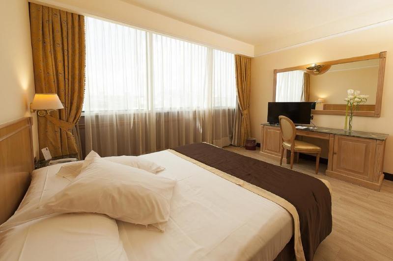 デラックスルーム, The Crown London, Worldhotels Distinctive