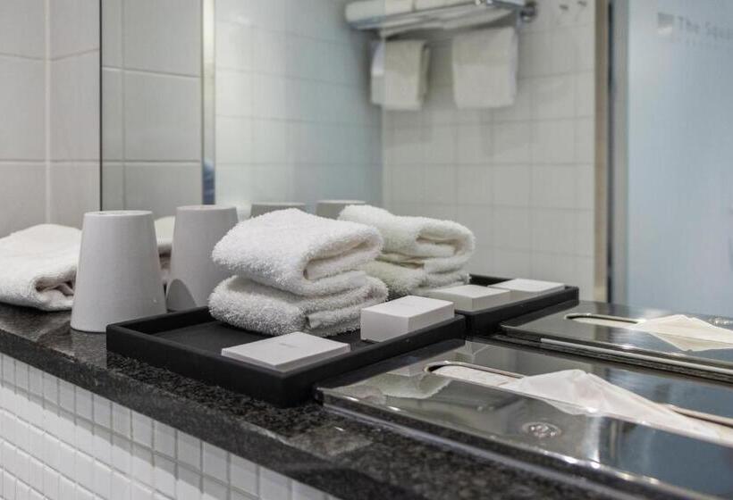 Family Room, The Square