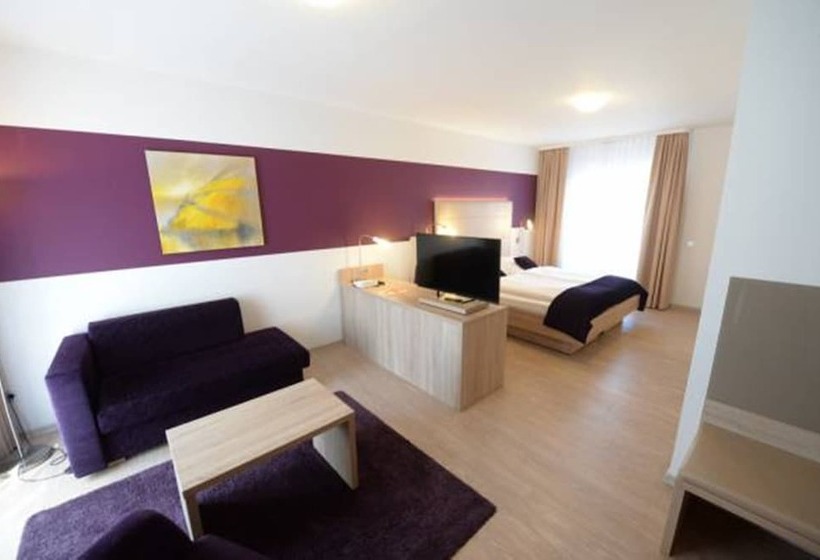 디럭스 주니어 스위트, Trapp