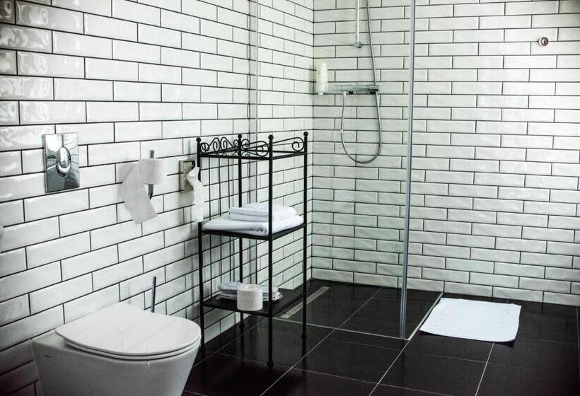 스탠다드 발코니 룸, Complex Living