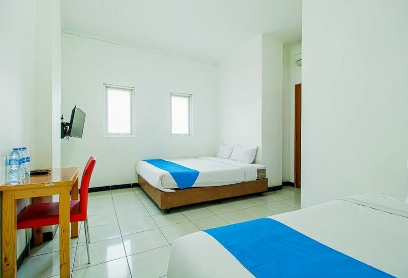 家庭间, Ian Jk Hotel Benda Tangerang