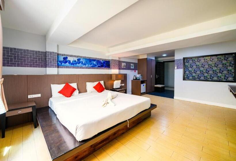 Suite, Scandia Beach