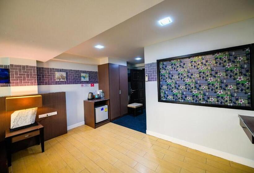 סוויטה, Scandia Beach