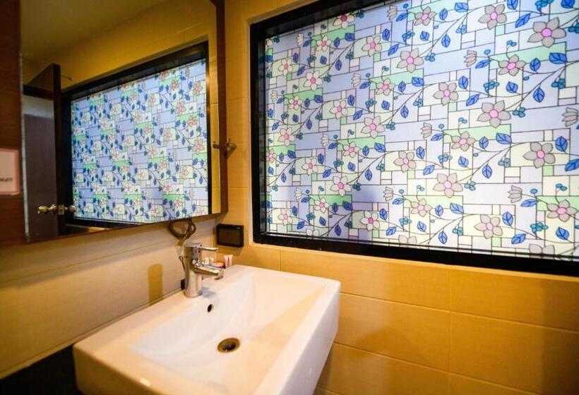 סוויטה, Scandia Beach