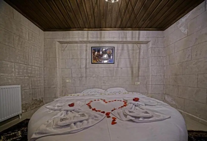 اتاق اکونومی, Epoch Stone House