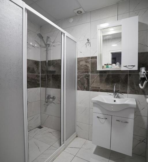 Номер Стандарт, Epoch Stone House