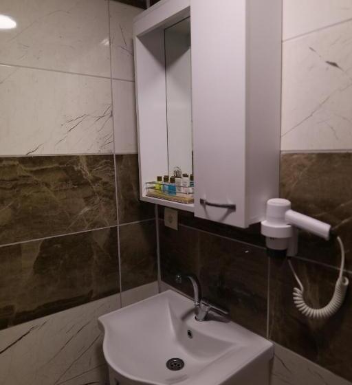 デラックスルーム, Epoch Stone House