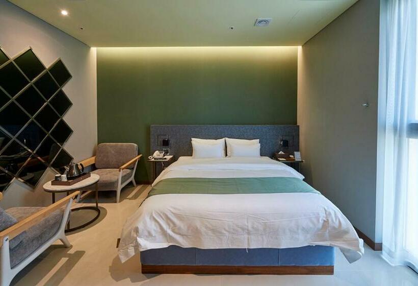 חדר דלוקס, Gimpo Stavia