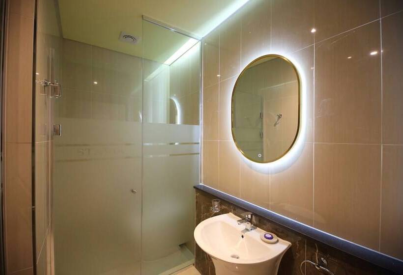 חדר דלוקס, Gimpo Stavia