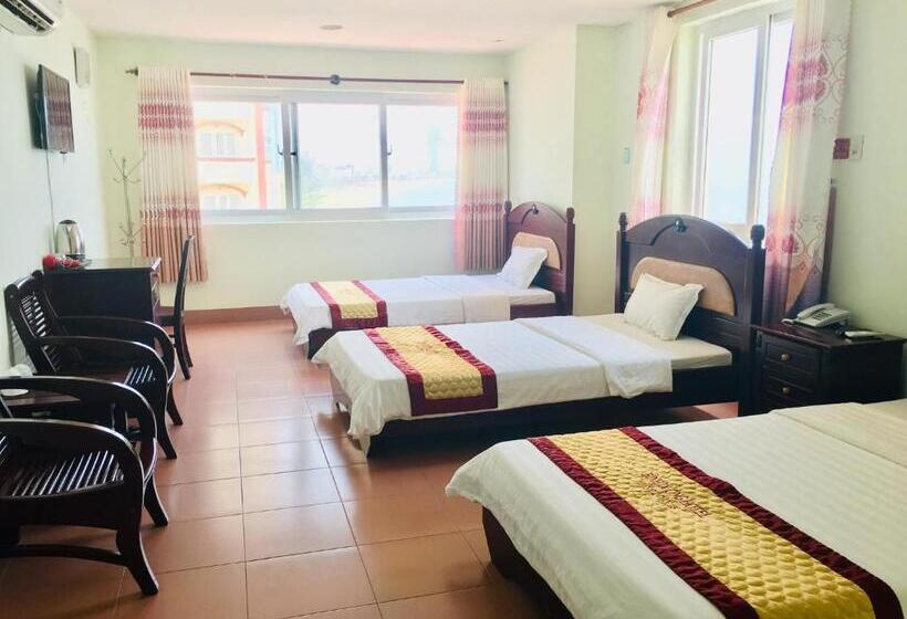 Triple Room Sea View, Khách Sạn Bình Dương