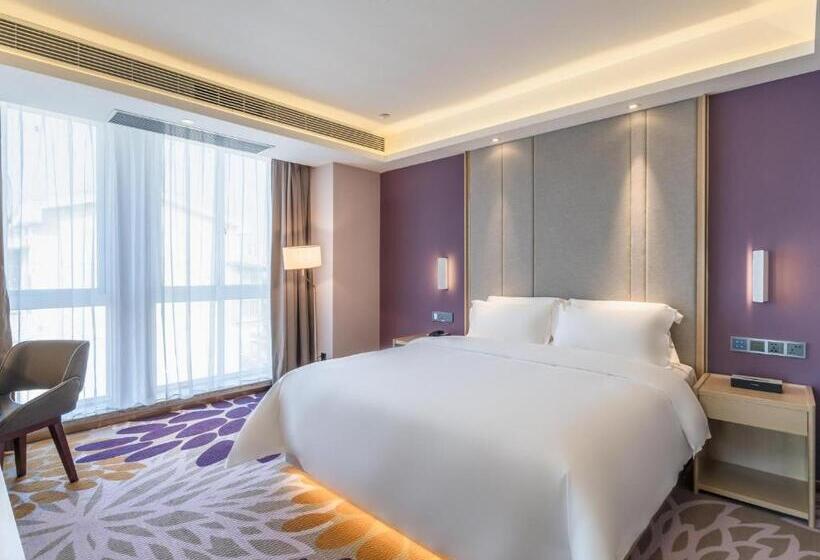 سوییت لوکس, Lavande Hotel Luzhou Wanda Plaza Southwest Commercial City
