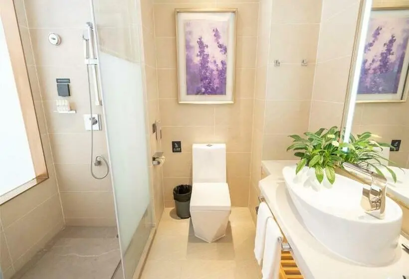 キングサイズベッドのデラックスルーム, Lavande Hotel Zhongshan Tanzhou
