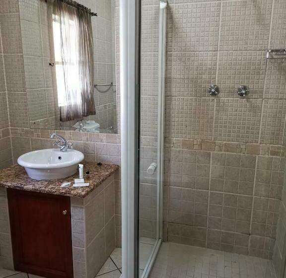 Номер Deluxe, Erasmus Manor Guest House