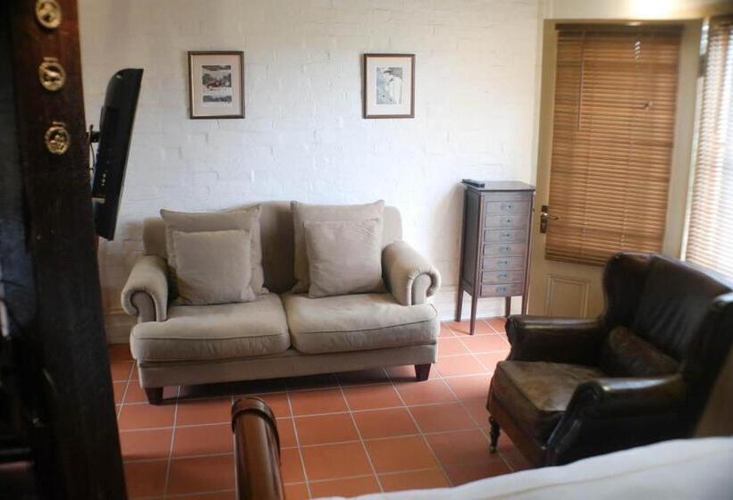 디럭스 트리플 룸, Bon Accord Luxury Accommodation