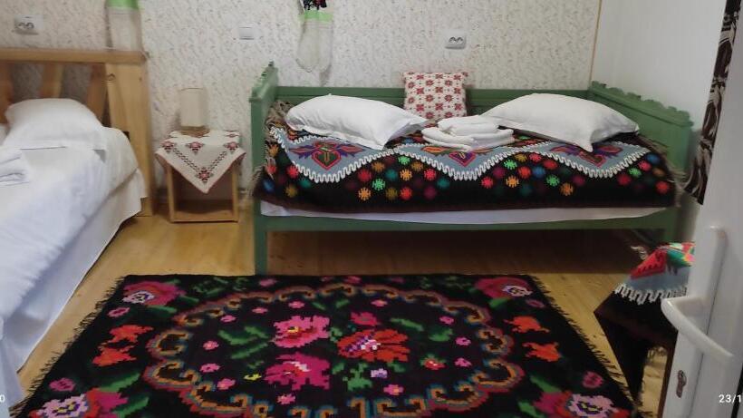 اتاق خانوادگی, Casa Utan
