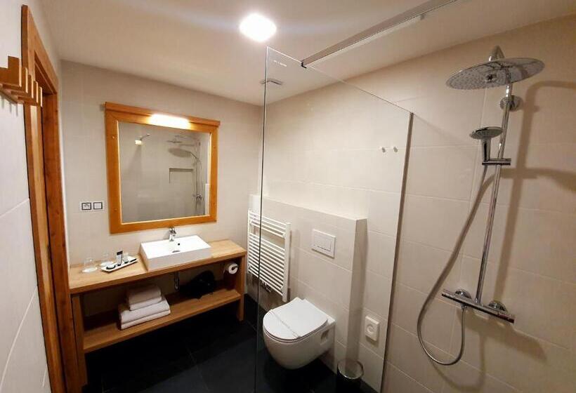 Familiesuite, Kortus