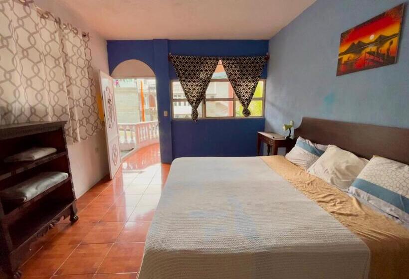 اتاق لوکس با تخت بزرگ, Posada Gutierrez