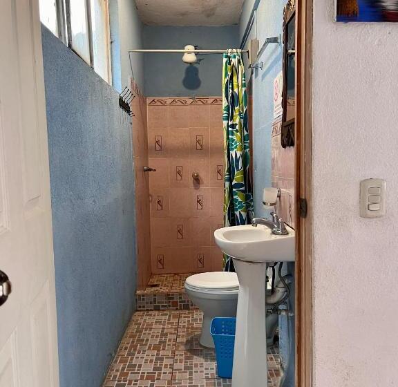 اتاق لوکس با تخت بزرگ, Posada Gutierrez