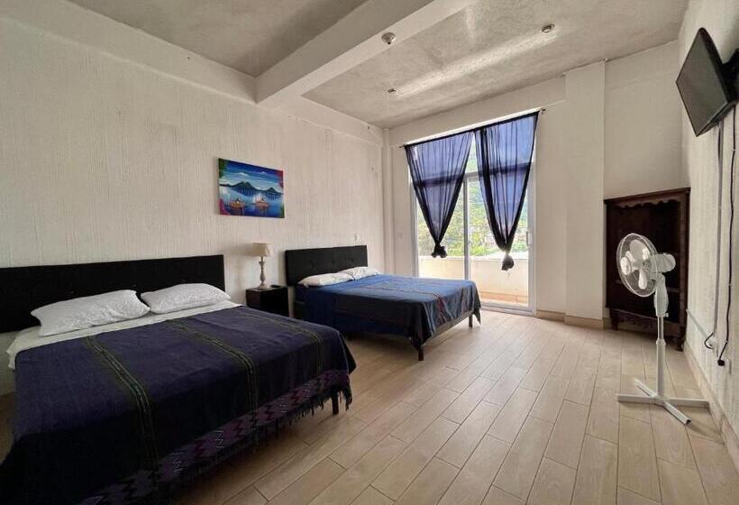 اتاق لوکس با بالکن, Posada Gutierrez