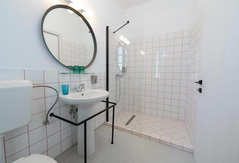 اتاق عادی, Stil Oldtown