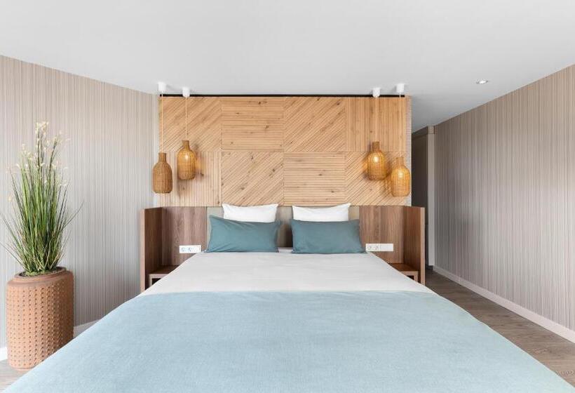 סוויטת ג'וניור עם מרפסת, Suites Boulevard 17