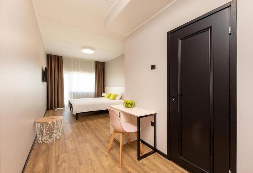 חדר סטנדרט עם מרפסת, U11 Hotel & Spa