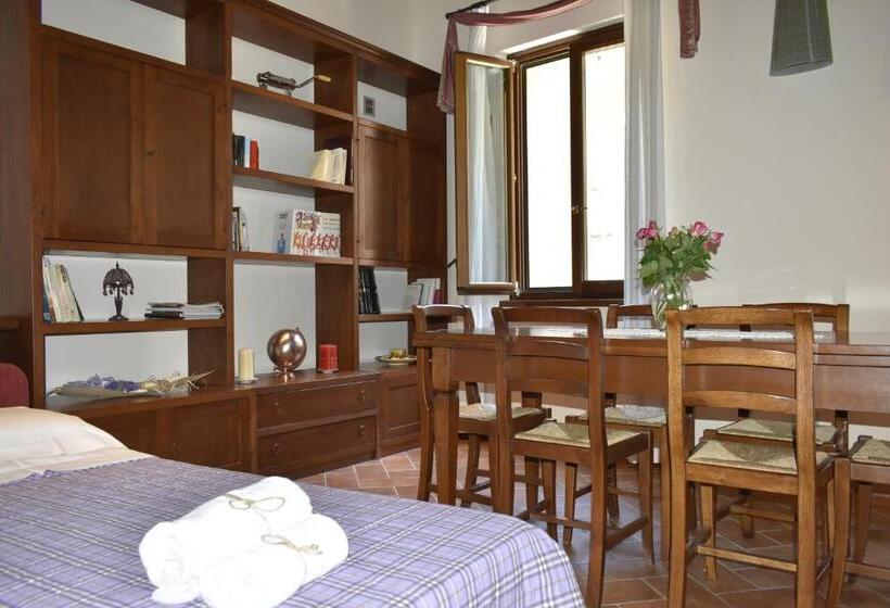 Négyágyas Superior Szoba, Bed & Breakfast Montepulciano