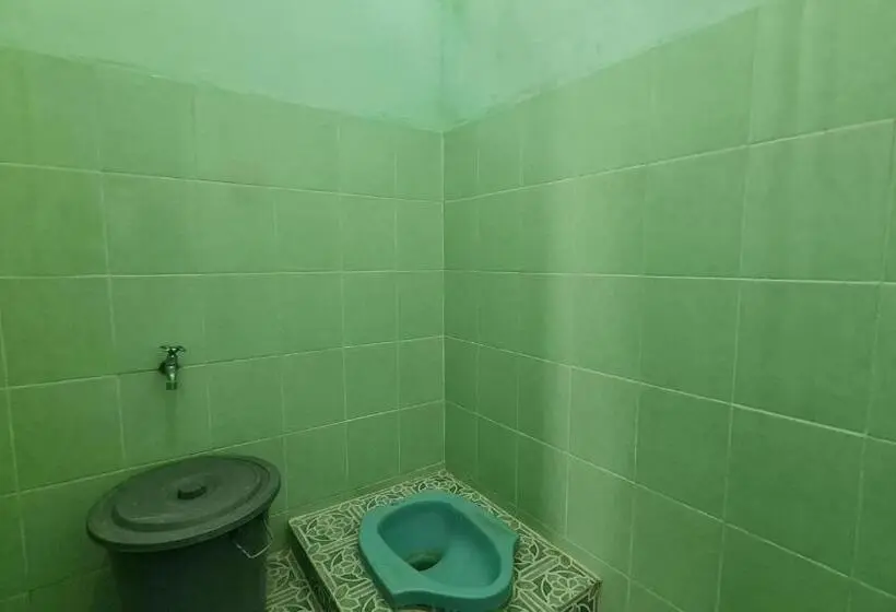 スタンダードルーム, Spot On 93020 Rumah Singgah Ganjuran