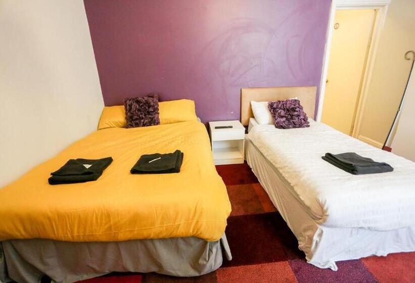 エコノミートリプルルーム, Wilgar