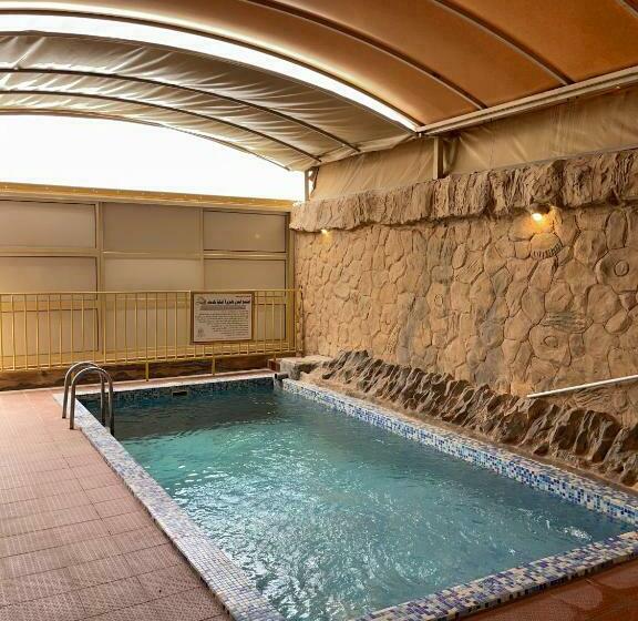 کلبه ییلاقی, Sea Club Resort