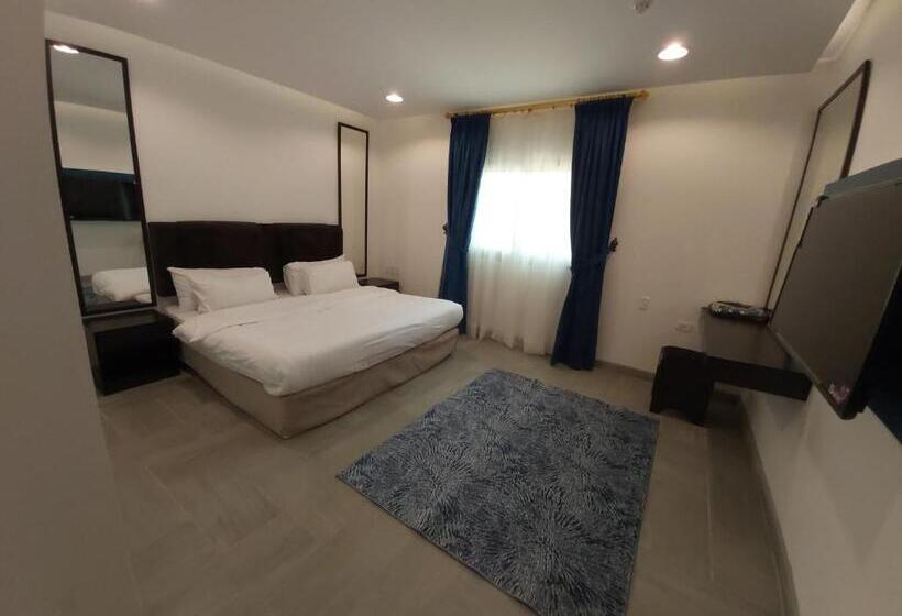 کلبه ییلاقی, Sea Club Resort