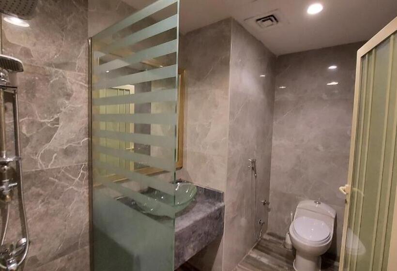 کلبه ییلاقی, Sea Club Resort