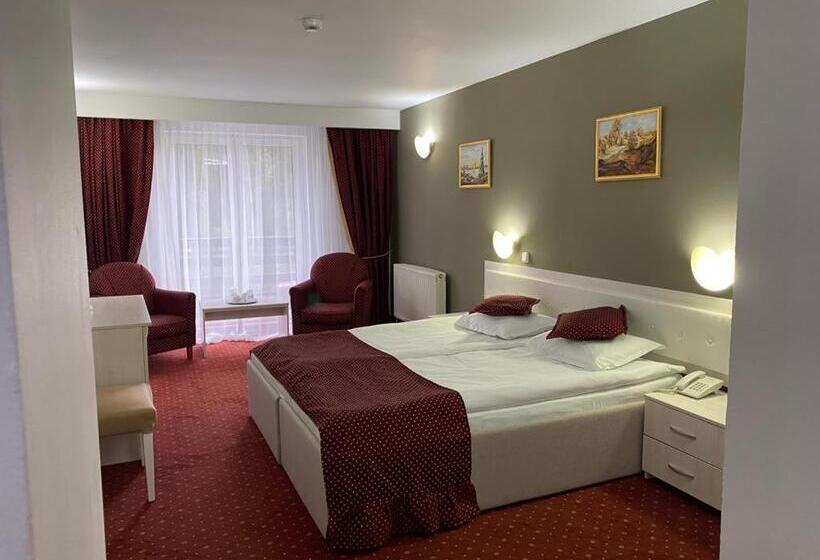 标准间, Miraj Restaurant & Sauna & Biliard