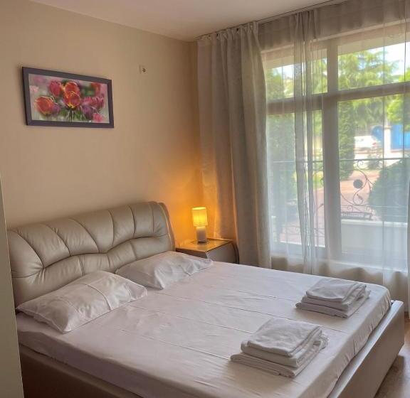Апартаменты 1 Спальня Вид на Сад, Rich 3 Sp Apartments