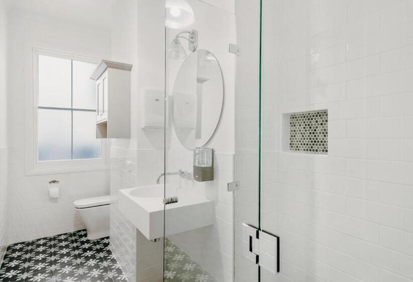 스탠다드 룸 공동 욕실, The Victoria Hotel Bathurst