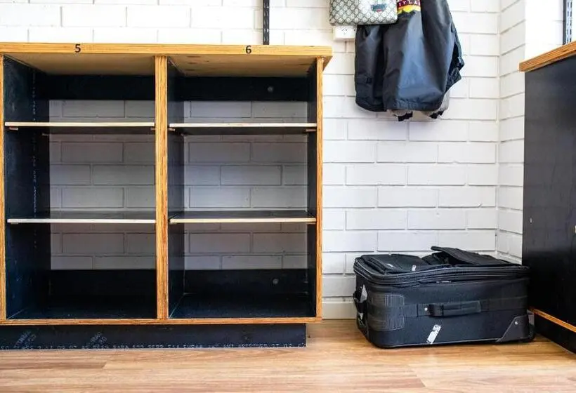 スタンダード４人部屋, Woopi Backpackers
