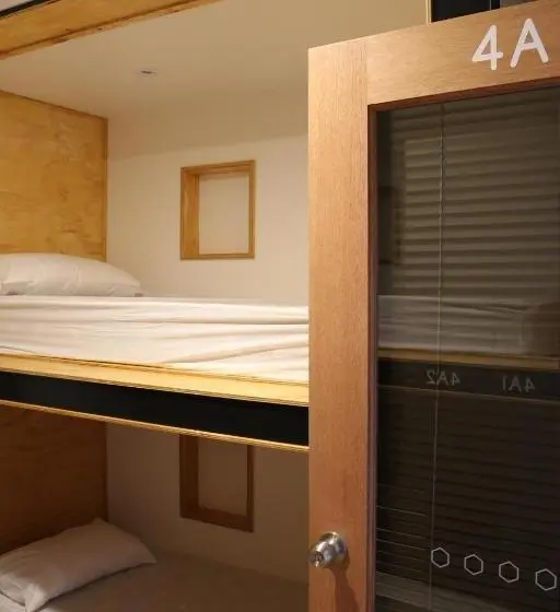 スタンダード４人部屋, Woopi Backpackers
