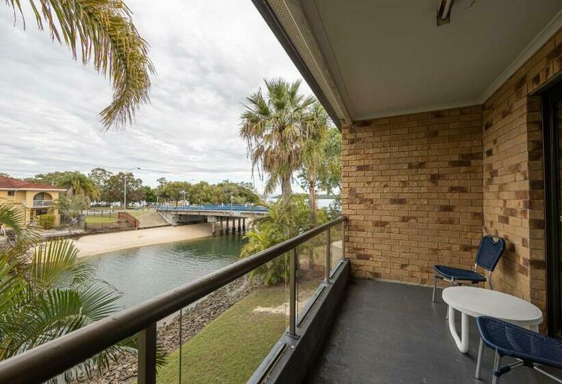 バルコニー付きスタンダードルーム, Bribie Waterways Motel