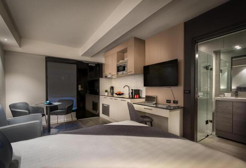 Studio Standard, Crest On Park