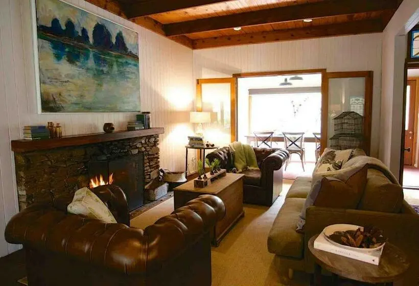スイート, Braeside Mount Macedon Country Retreat Bed And Breakfast