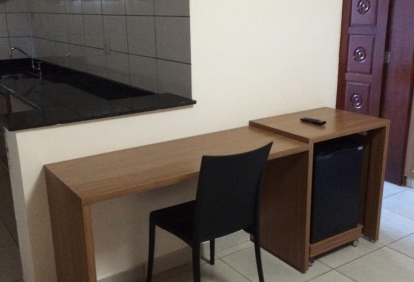 标准单人间, Camaro