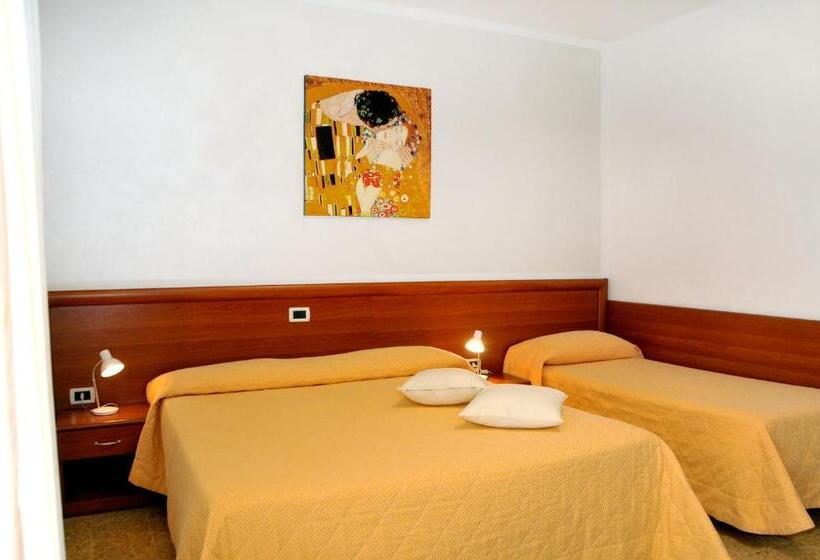 四人标准间, Giacomazzo