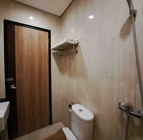 Standardzimmer Kingsize Bett, Sampurna Cirebon